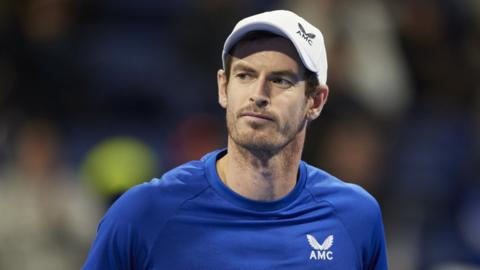 Andy Murray playing at Dubai Tennis Championships
