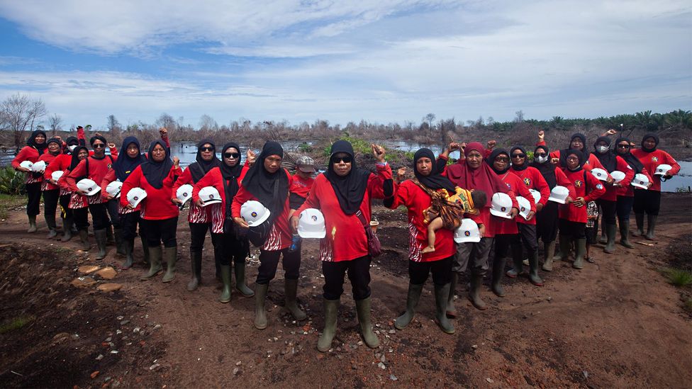The Power of Mama, Borneo's women volunteer firefighters (Credit: Victor Fidelis Sentosa)